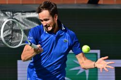 开云体育官方网站-世界网球队横扫日本网球队，梅德韦杰夫送出助攻