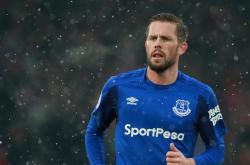 开云体育app-活塞黄蜂鏖战记，乔治全程高能输出，诠释何为唯一性