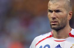 开云体育中国-鹈鹕对阵广东队，布克表现堪称教科书