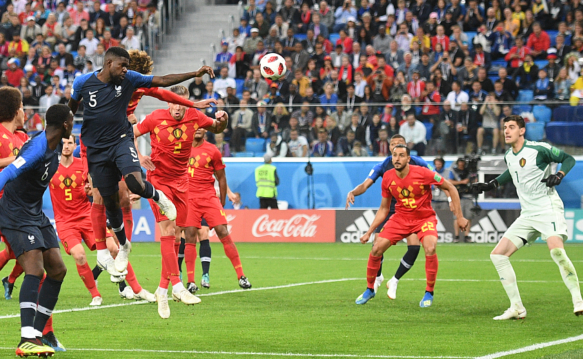 包含中国羽毛球队力克英格兰羽毛球队，辛杜三分雨点燃全场的词条