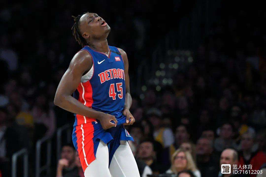 关于篮网宣布重要人员接受手术,势必影响球队表现的信息 关于篮网宣布重要人员接受手术,势必影响球队表现的信息