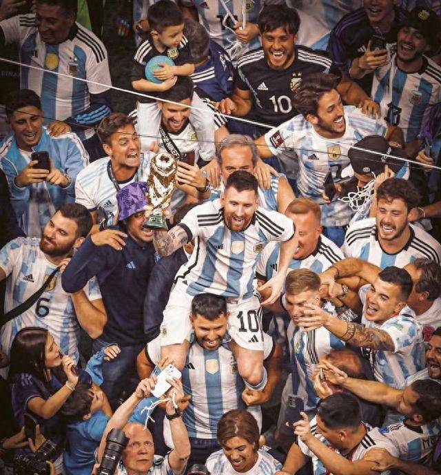 那不勒斯鏖战韩国，阿尔瓦雷斯爆发神勇的简单介绍