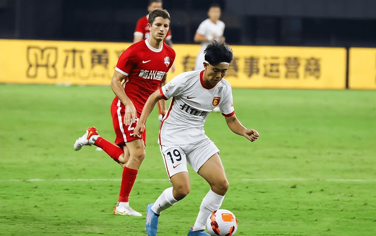 泰国羽毛球队碾压中国羽毛球队,马琳打破历史纪录的简单介绍 泰国羽毛球队碾压中国羽毛球队,马琳打破历史纪录的简单介绍