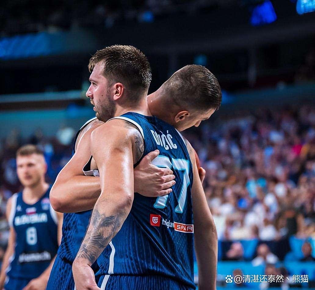 关于裁判尺度受争议：比赛中众说纷纭，胶着比分难分胜负的信息