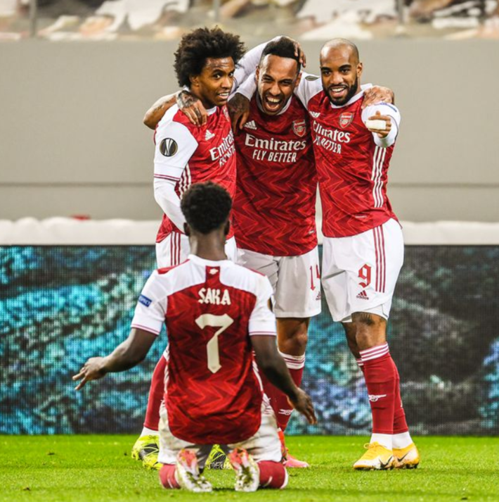 克雷费尔德主场惊险获胜，士气高昂