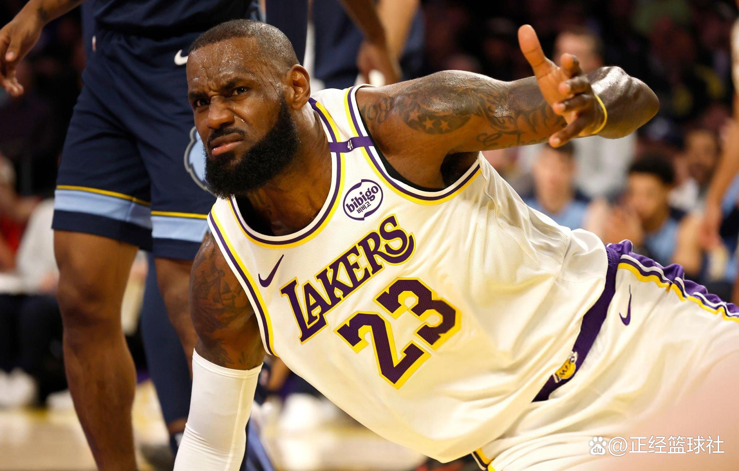 包含湖人逆转快船，詹姆斯末节砍下分助球队夺胜的词条