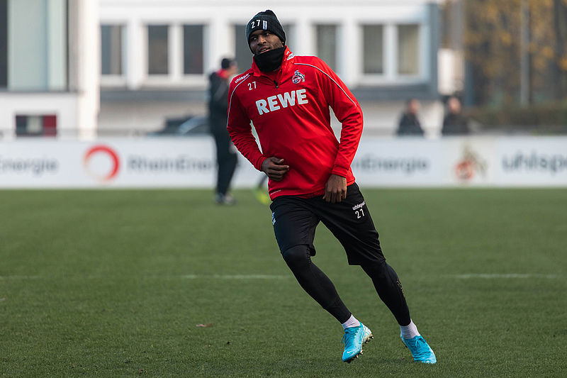 沙尔克主场大败科隆，难以接受的简单介绍