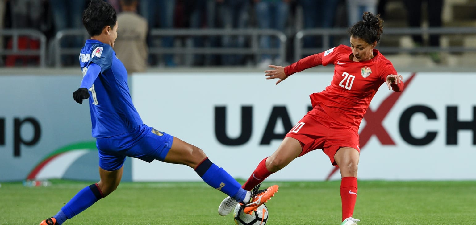 亚洲球员在国际联赛中积极表现