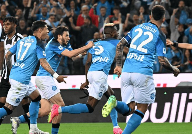 包含那不勒斯持续胜利，瞄准联赛榜首的词条