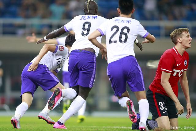 球队在主场比赛中表现略显低迷