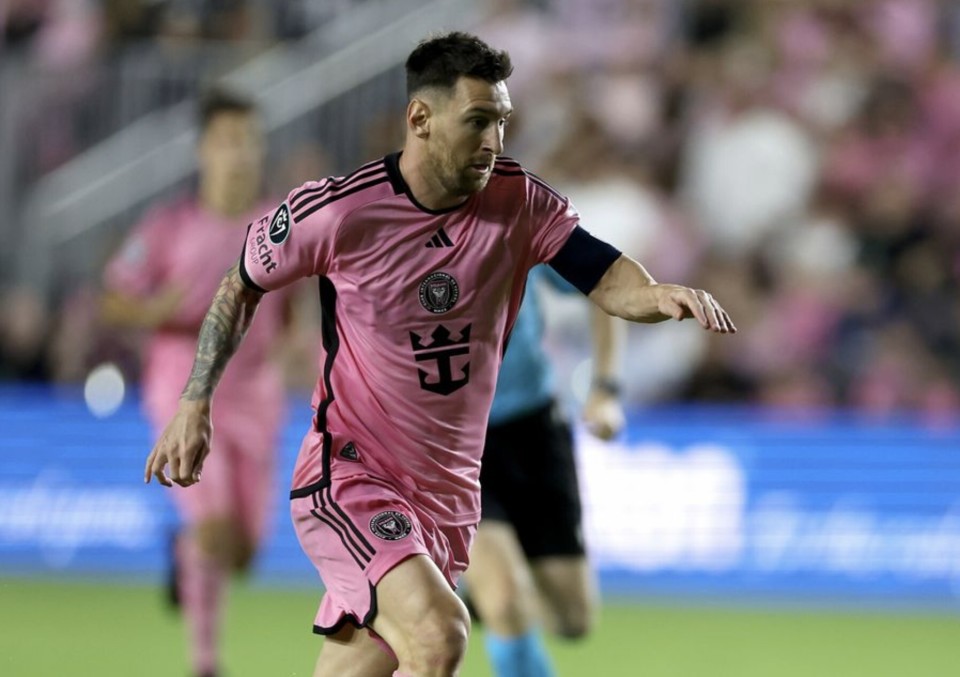 关于卡昂队员争分夺秒，希望在下场比赛中获胜的信息