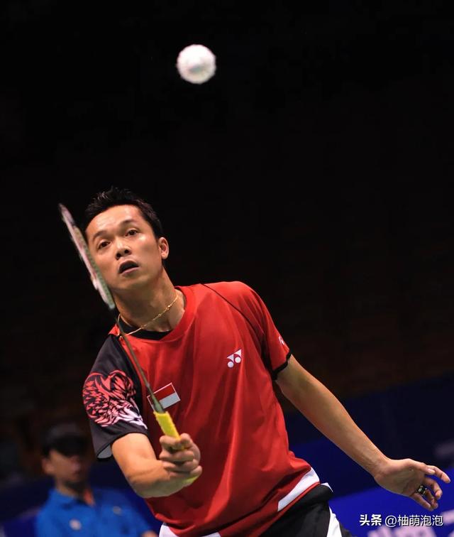 日本羽毛球队完胜韩国羽毛球队，陶菲克爆发神勇的简单介绍