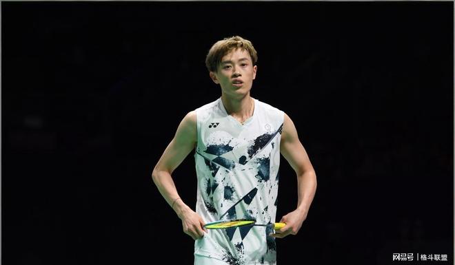 日本羽毛球队完胜韩国羽毛球队，陶菲克爆发神勇的简单介绍