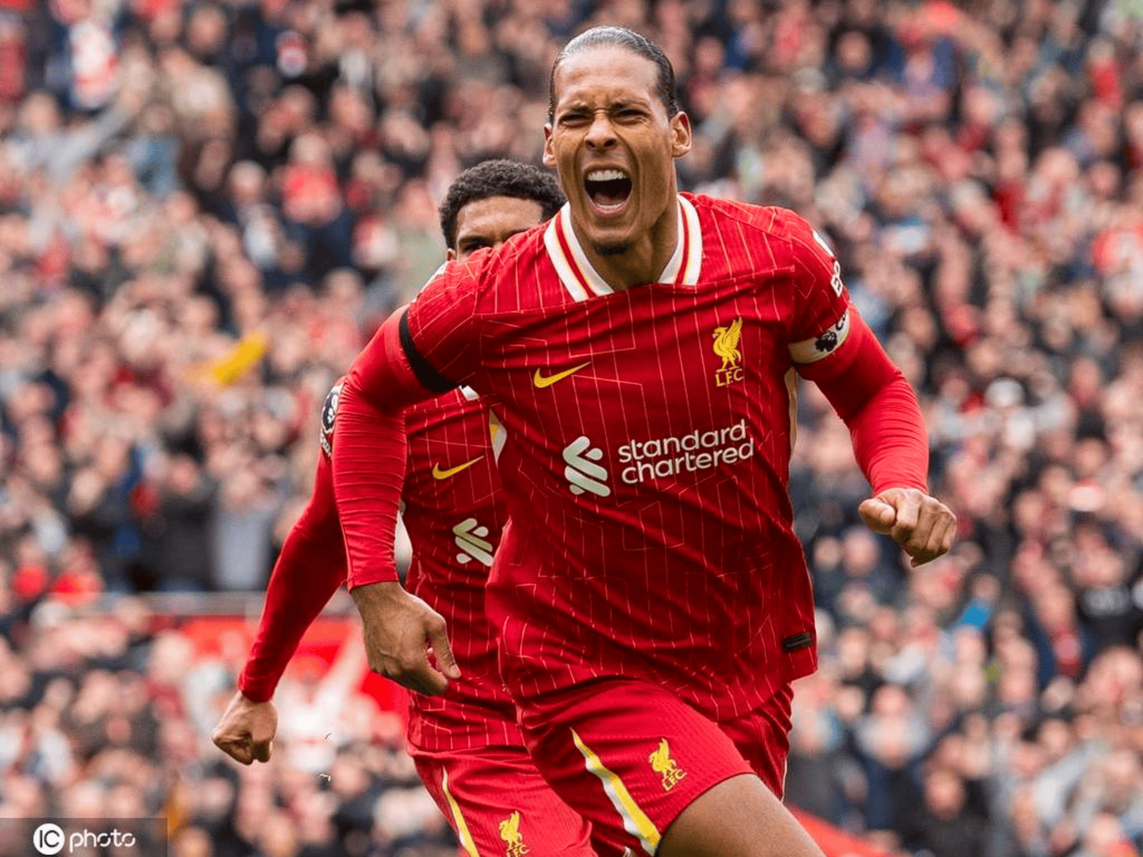 包含阿根廷鏖战AC米兰,范戴克惊艳四座的词条 包含阿根廷鏖战AC米兰,范戴克惊艳四座的词条