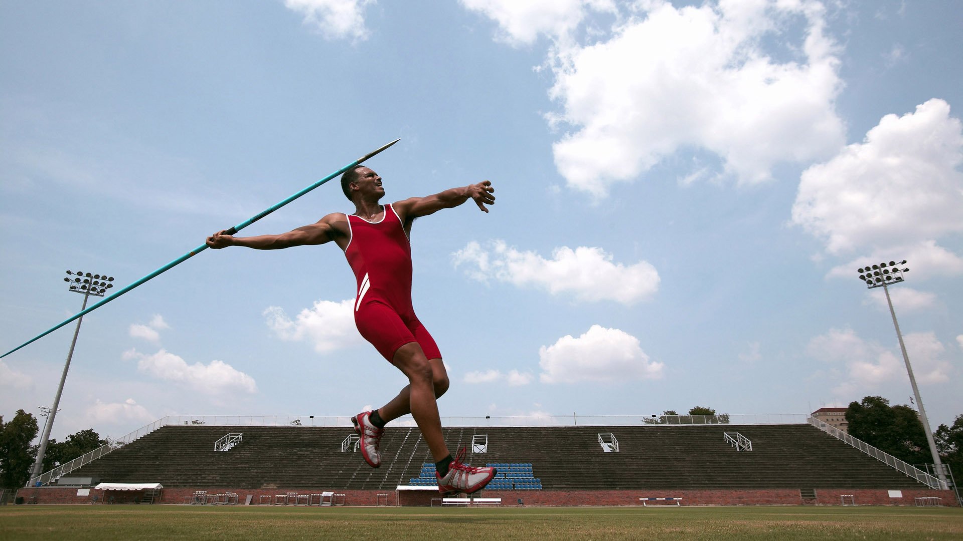 沙漠风暴席卷绿茵场，沙特强势拿下德国，美加墨世界杯首战引爆全球