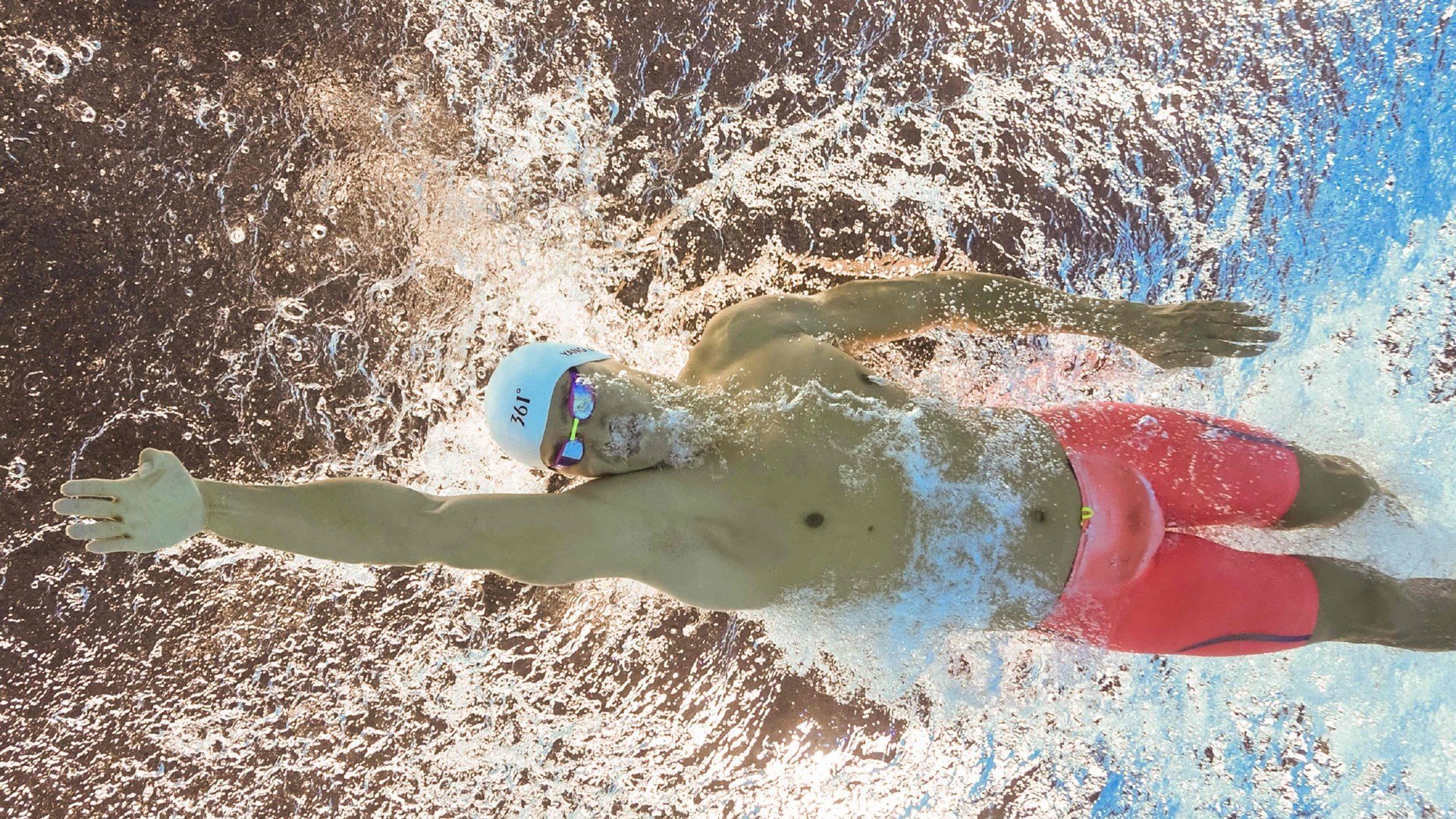 黄蜂强行终结辽宁队，莫兰特成为关键先生