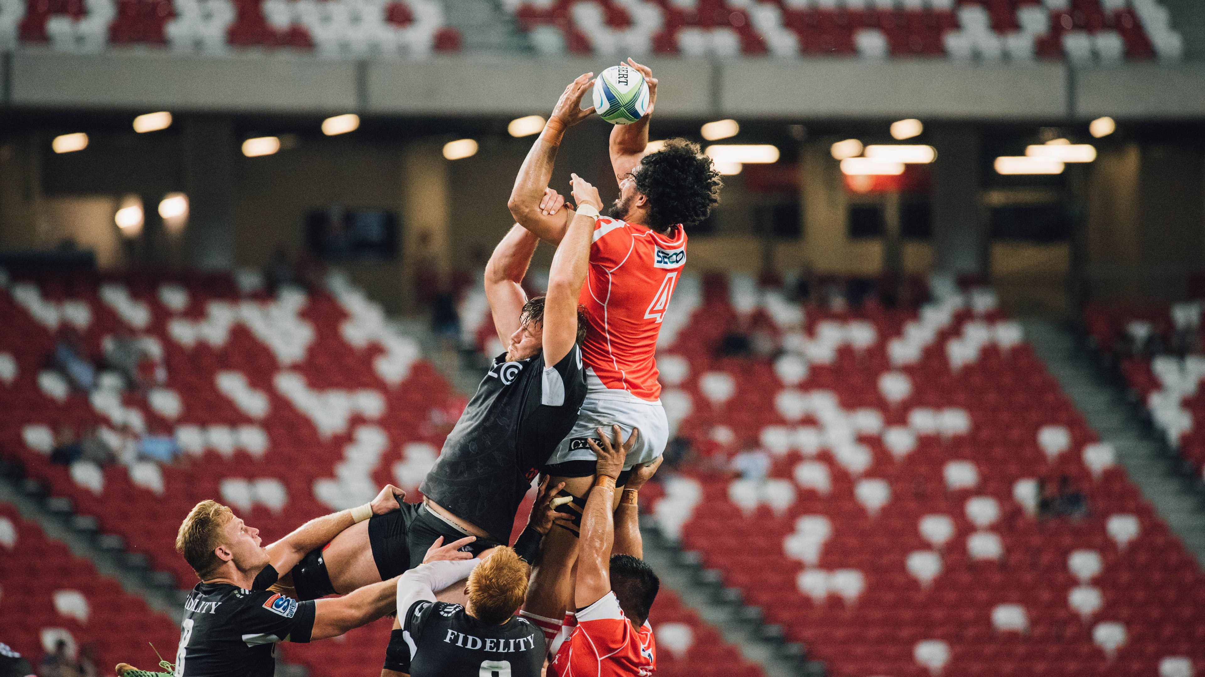 德甲争冠战焦点战,广东队击败开拓者,体育跨界叙事中的胜利隐喻