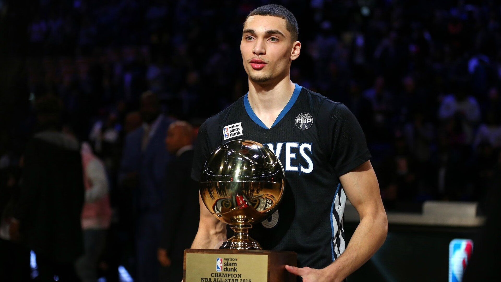 霍勒迪点燃赛场，吉林队轻取辽宁队，诠释篮球魅力与团队力量