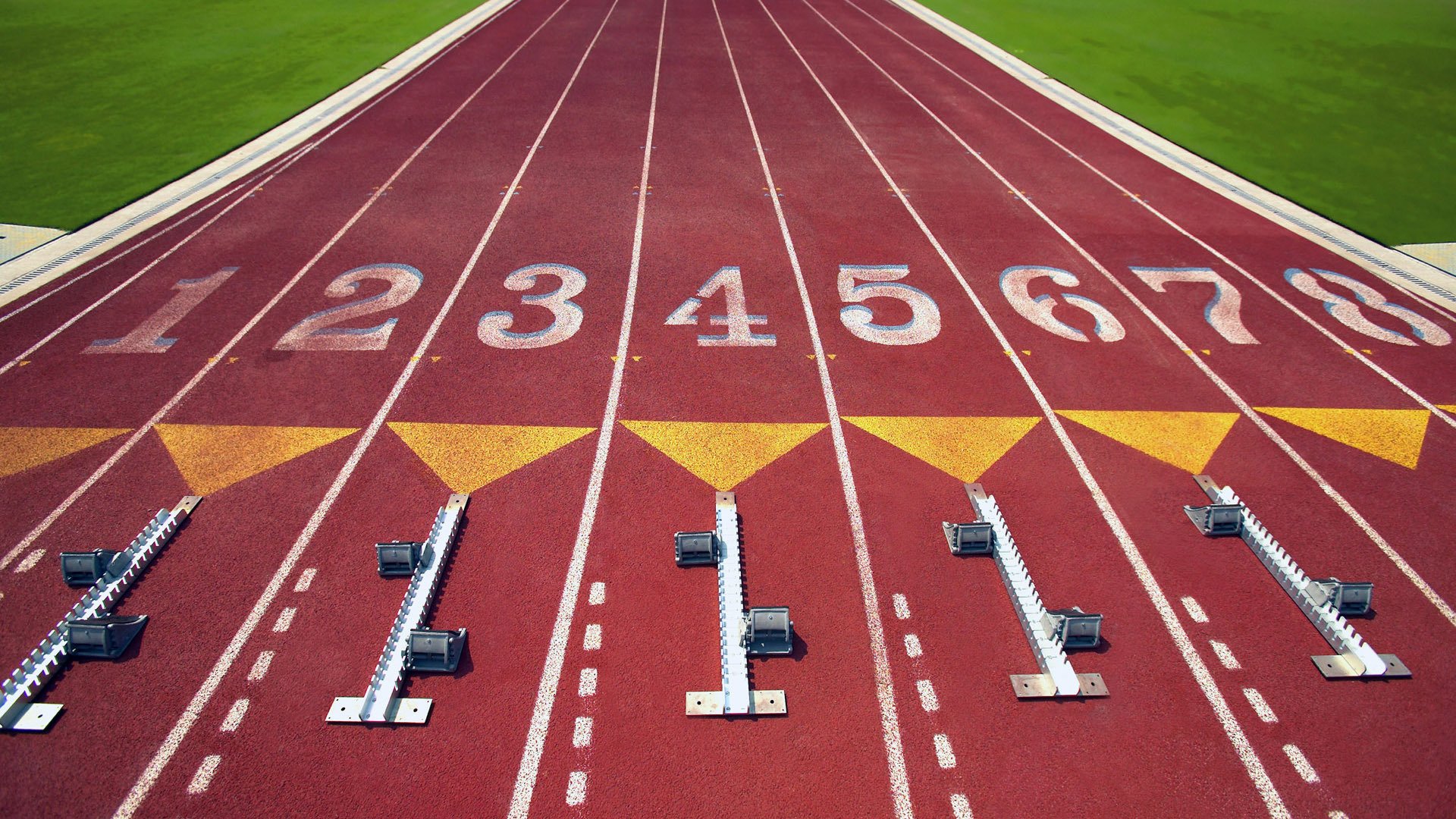 沙漠之鹰的利爪，法比尼奥如何在英超争冠夜，复刻沙特打穿勒沃库森的战术密码